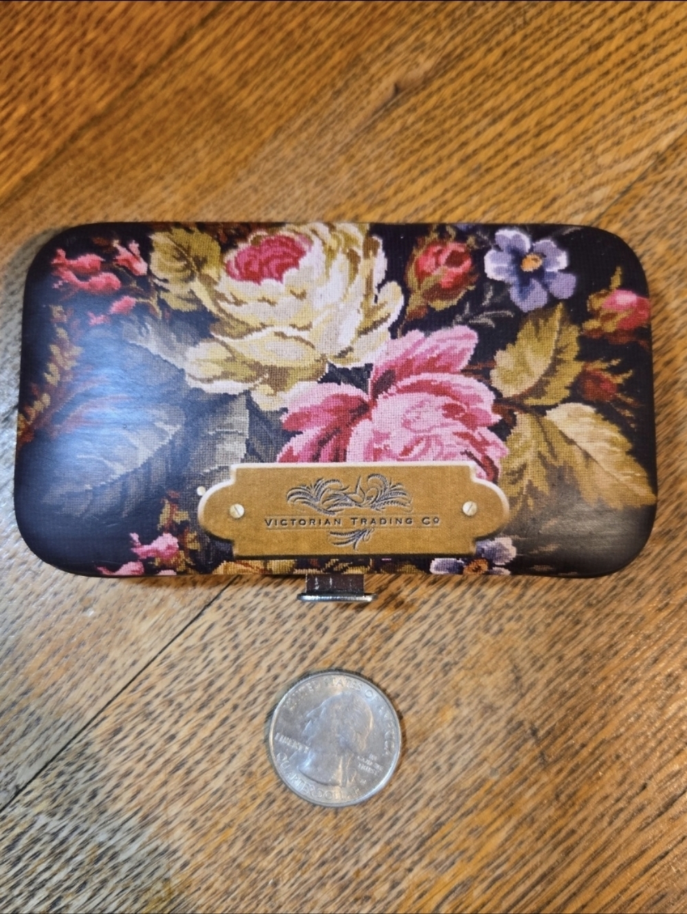 VictorianvTrading Co Portable Sewing Kit, NWOT